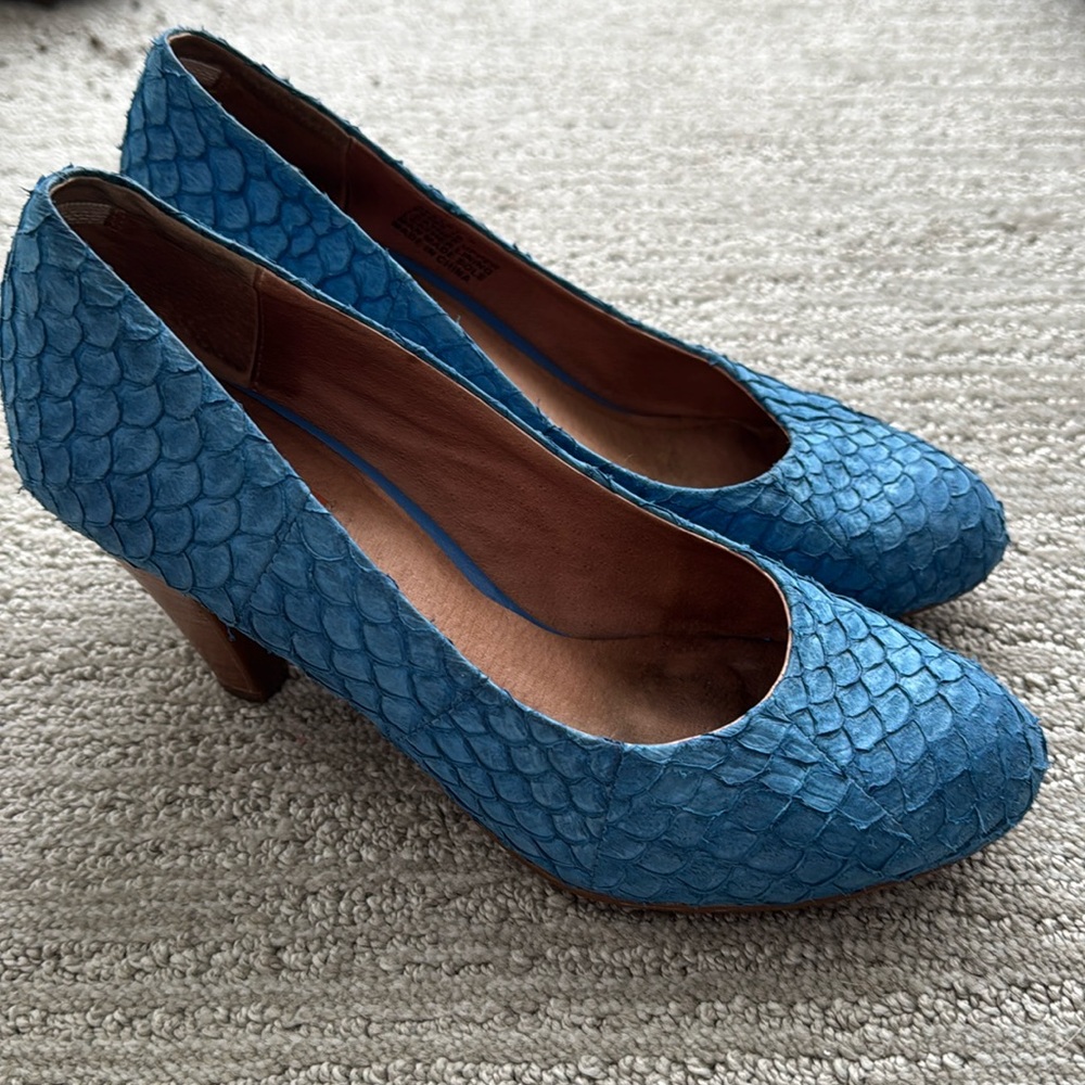 Mix Mooz blue mermaid heels